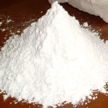 High whiteness talc powder